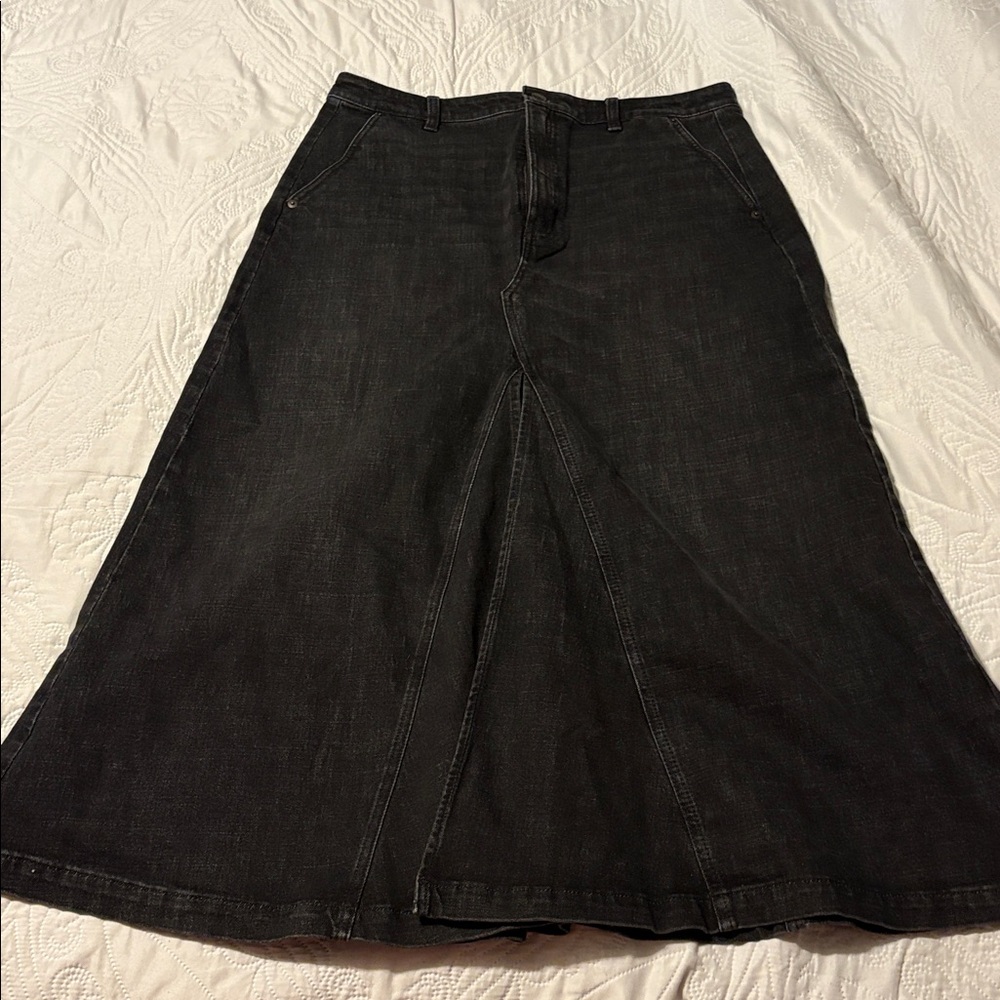 Banana Republic Center Split Classic Denim Skirt - Picture 2 of 5